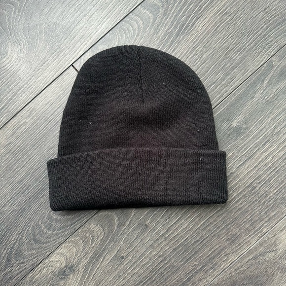 Cute Alien Beenie - Picture 3 of 3